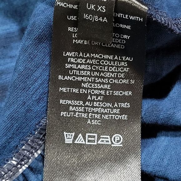 Anthropology Pilcro Women's Short Orchid Embroidered Sleeves Navy Top Size XS - Picture 8 of 9